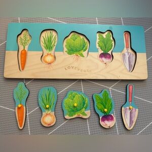 Lovevery Wooden Community Garden Veggie Puzzle